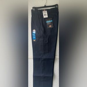 Dickies 30X32 Cargo Pant Relaxed Fit Straight Leg